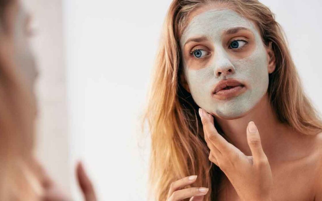 5 Best Homemade Facemasks For Acne Scars & Oily Skin